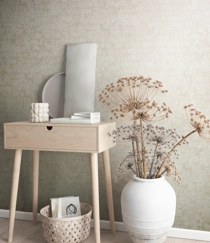 Vliestapete mit Buchstaben und Zahlen beige Grafisch 