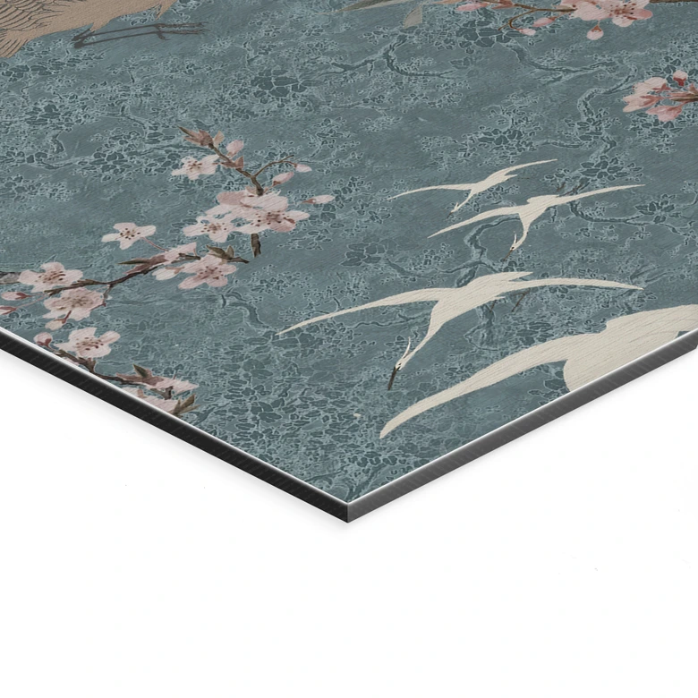 Wandbild Kraniche im Kirschblüten-Rausch Blau - Bloomery Decor - Alu-Dibond 
