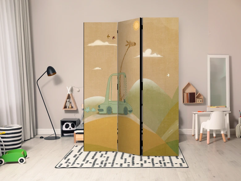 Paravent, Raumteiler freistehend, Trennwand - Dreamy Traveler: Giraffe Driving a Car 