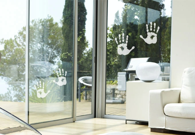 Fönsterdekor med handavtryck 