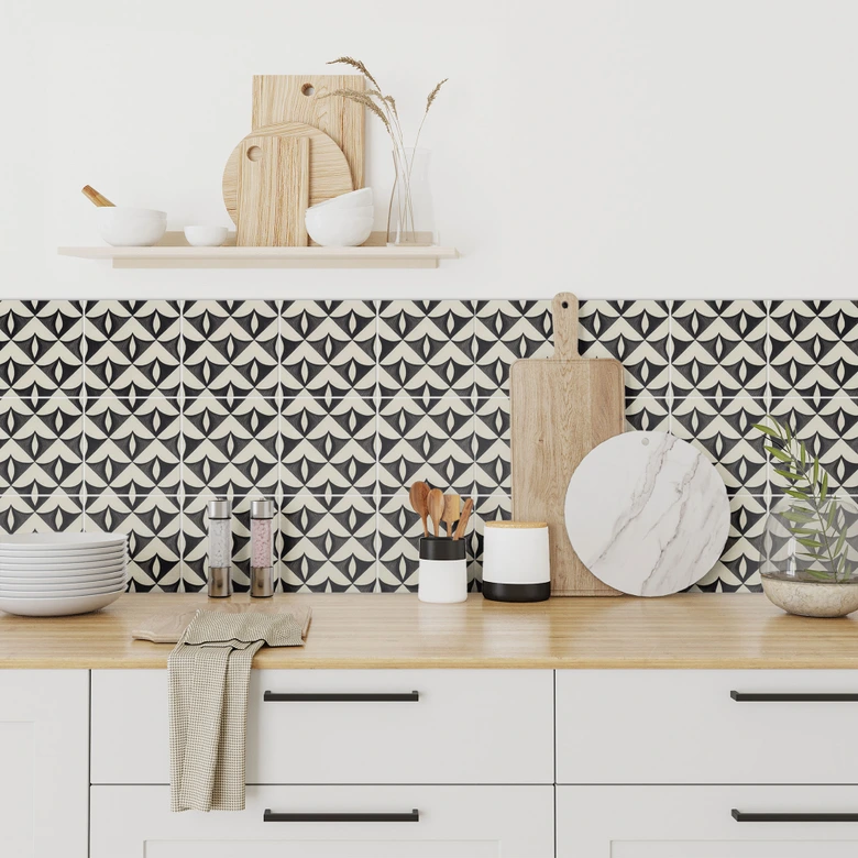 Fliesenaufkleber Geometrische Ornamente in schwarz-beige - Treechild - 12er Set 