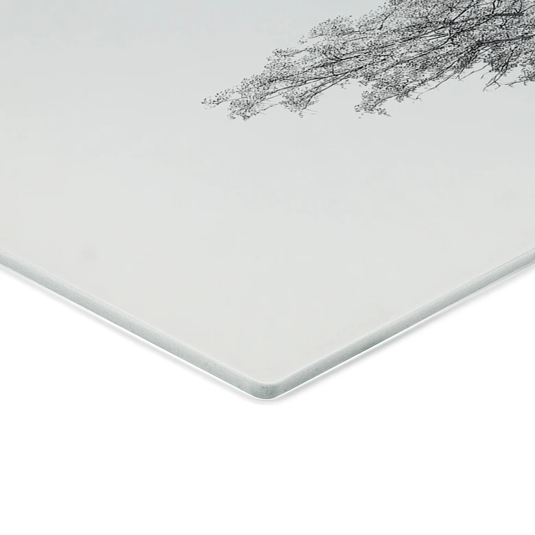 Glasbild Minimalistischer Baum in ruhiger Landschaft - Flour 