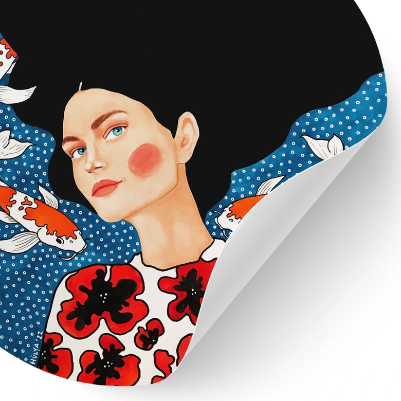 Sticker mural femme en robe fleurie avec koi - Hülya - Rond 
