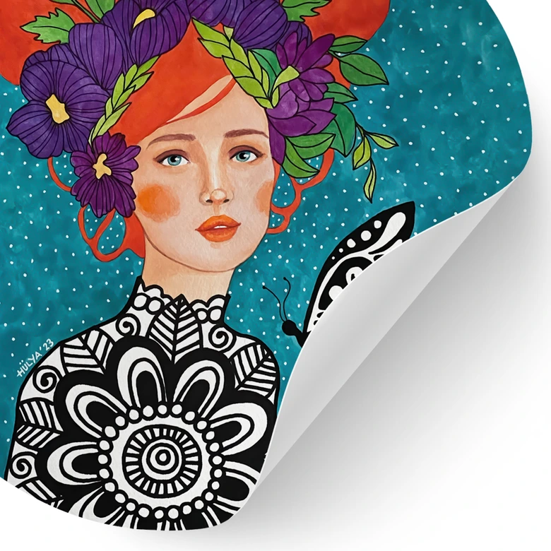 Wandtattoo Schmetterlingsfrau mit Blütenkranz - Hülya - Rund 