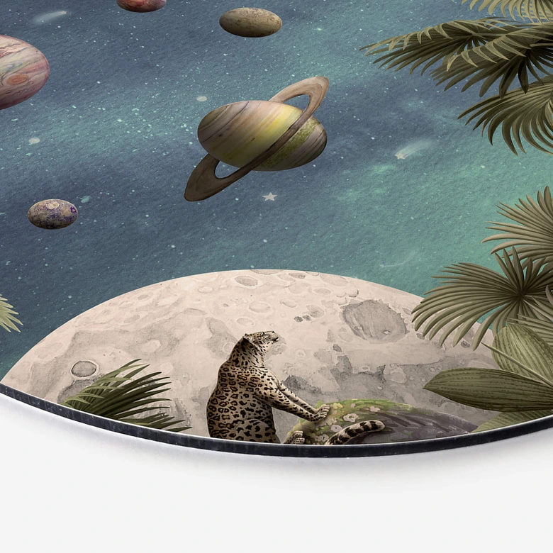 Rundes Wandbild Kikki Belle - Tropische Fantasiewelt mit Planeten und Palmen - Alu-Dibond 