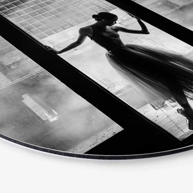 Alu-Dibond Wibisono - Die Ballerina - Rund 