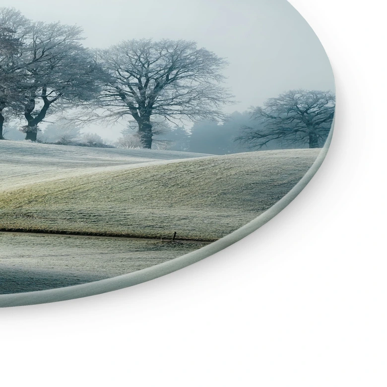 Glasbild Frostige Hügellandschaft - Eisenmann - Rund 