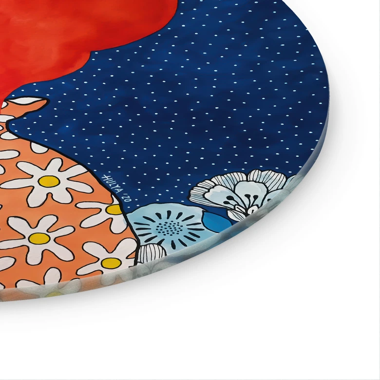 Glasbild Frau mit rotem Haar und Blüten - Hülya - Rund 