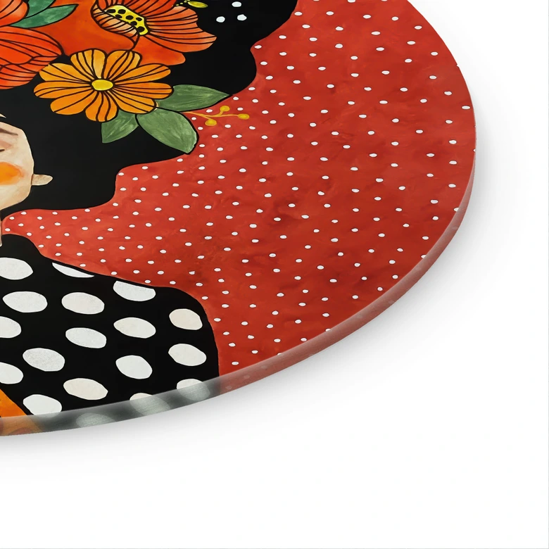 Glasbild Lächelnde Frau mit orangen Blumen - Hülya - Rund 