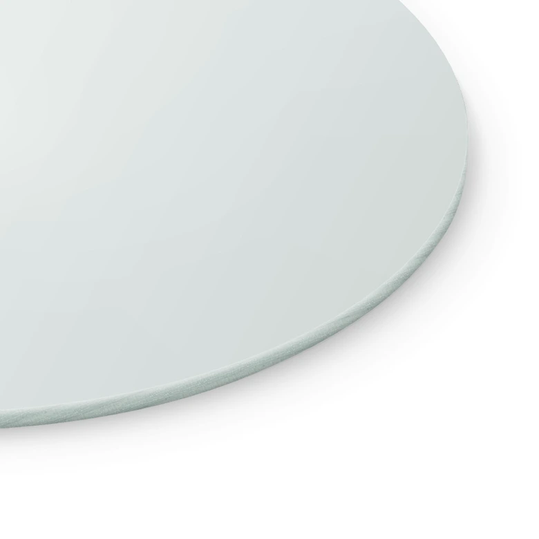 Glasbild Astronaut mit Taube - Kuryliuk - Rund 