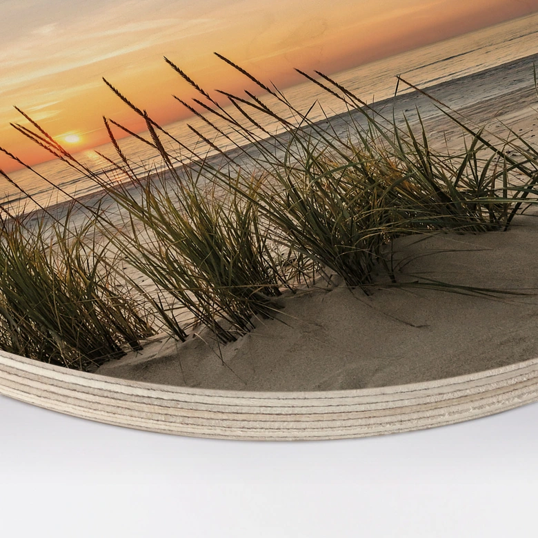 Trätavla sanddyn på stranden vid solnedgången - Rund 