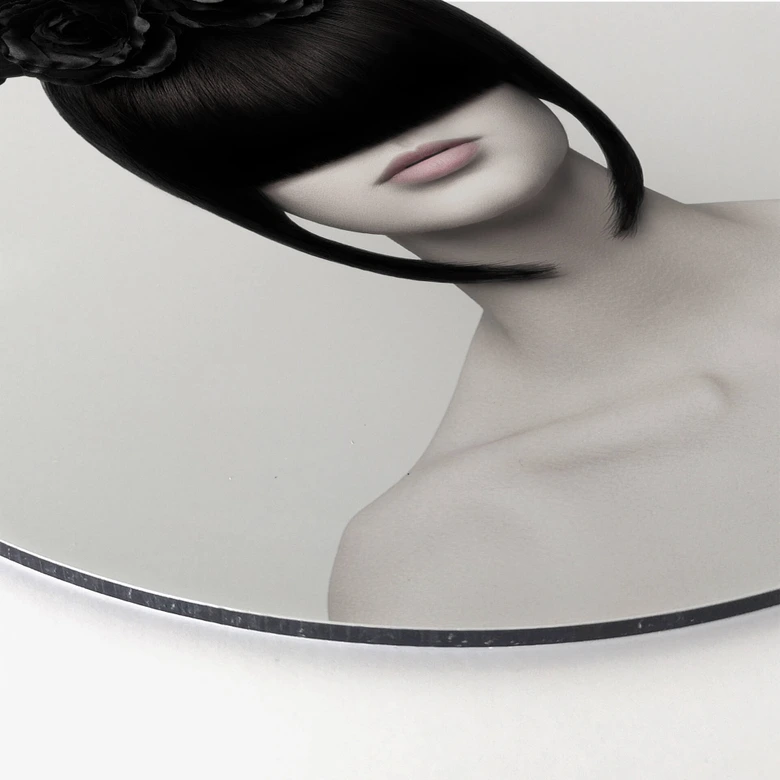Tableau en Alu-Dibond Nemcekova - Black Widow - Rond 