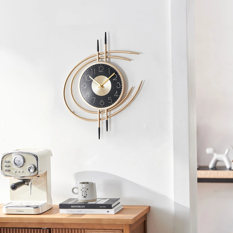 Moderne Wanduhr in Metalloptik | Mid-Century/Art-Deco | gold, 41x54 cm 