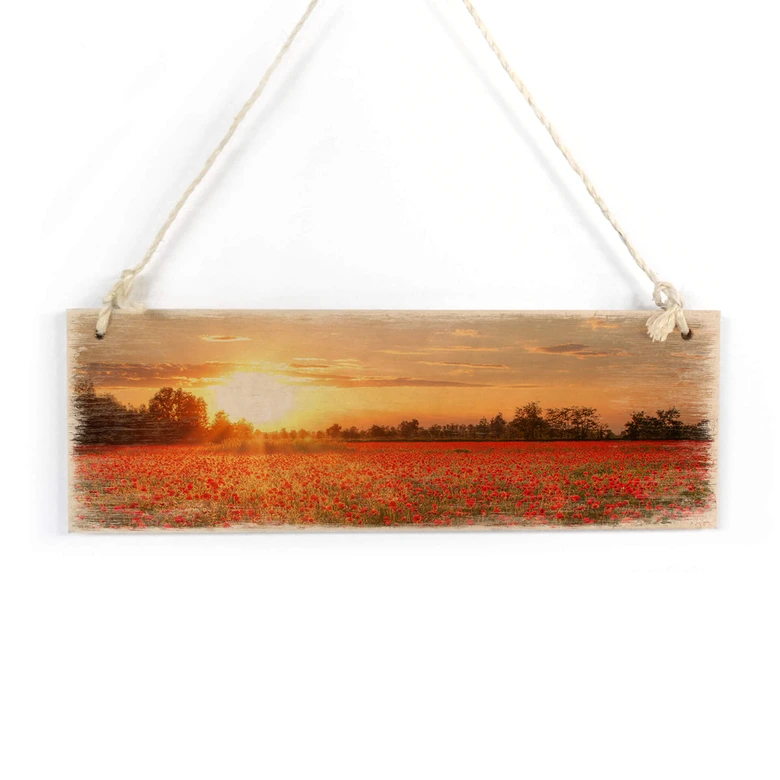 Holzschild Mohnfeld im Sonnenuntergang 