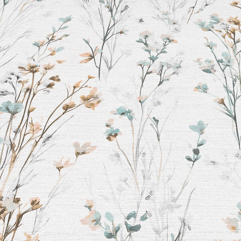 Vliestapete mit zarten Wiesenblumen in Mint Apricot als florale Naturtapete 
