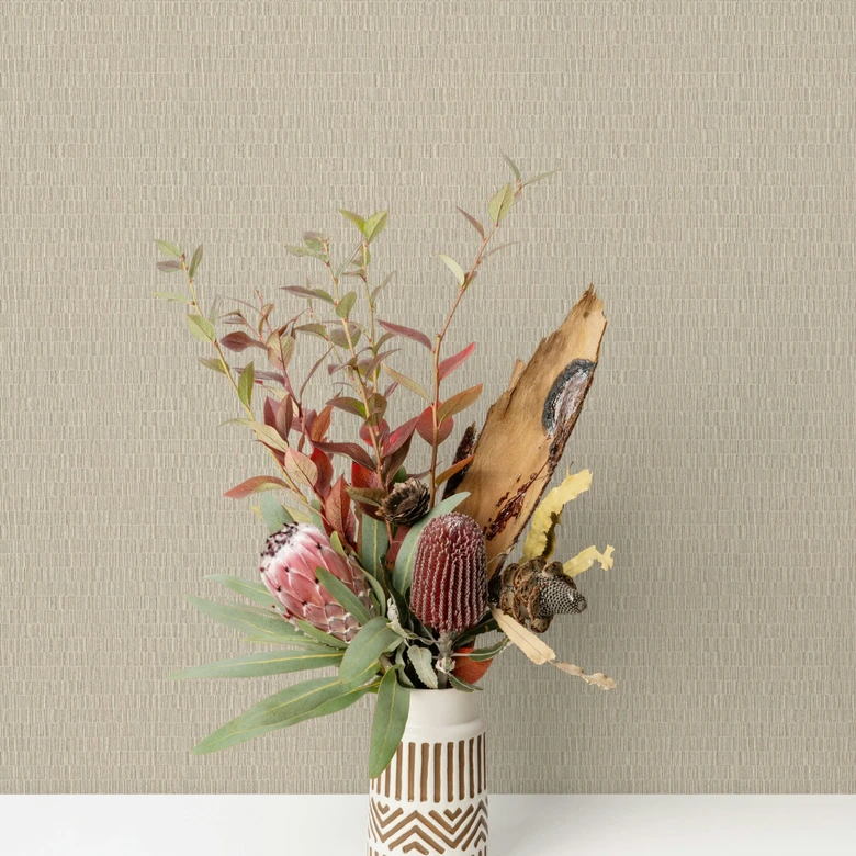 Vliesbehang in beige textiellook met tegelstructuur 