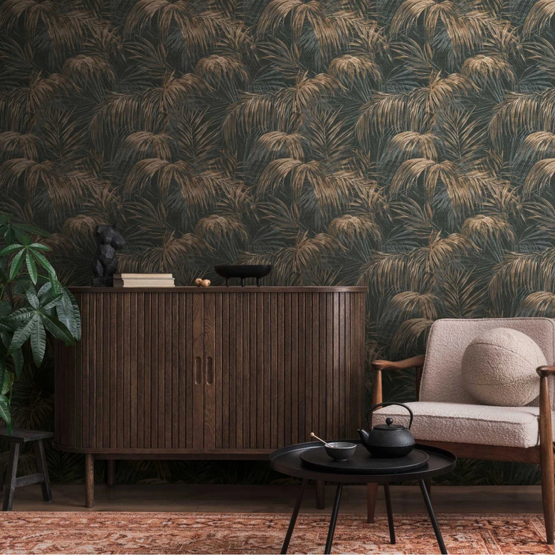 Black and gold palm tree wallpaper - non-woven wallpaper with a tropical sample and elegant sheen 