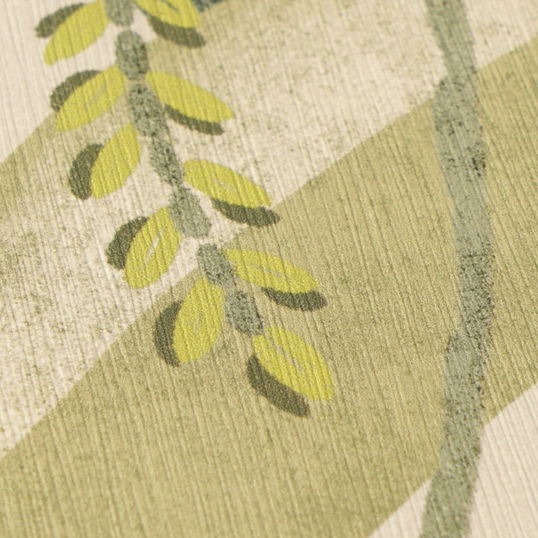 Papier peint intissé avec motif de feuilles dans les tons de vert sur fond beige 