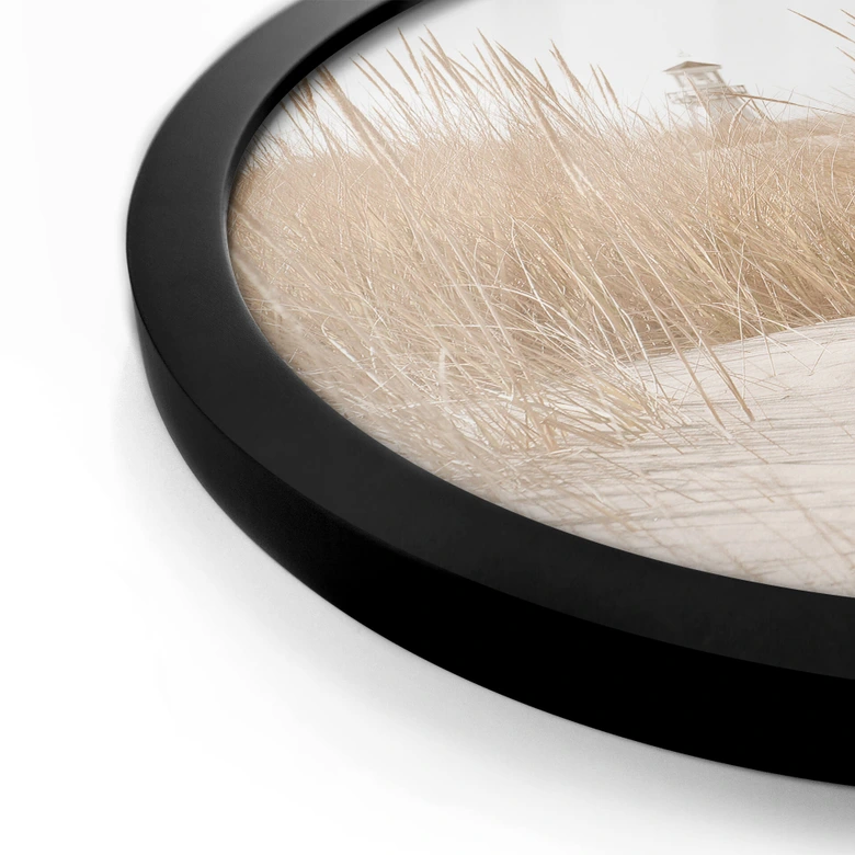 Poster rond Phare dans l'herbe des dunes 
