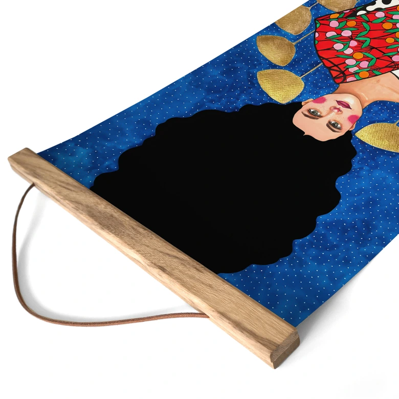 Textielposter Vrouw in een veld met gouden bladeren - Hülya 