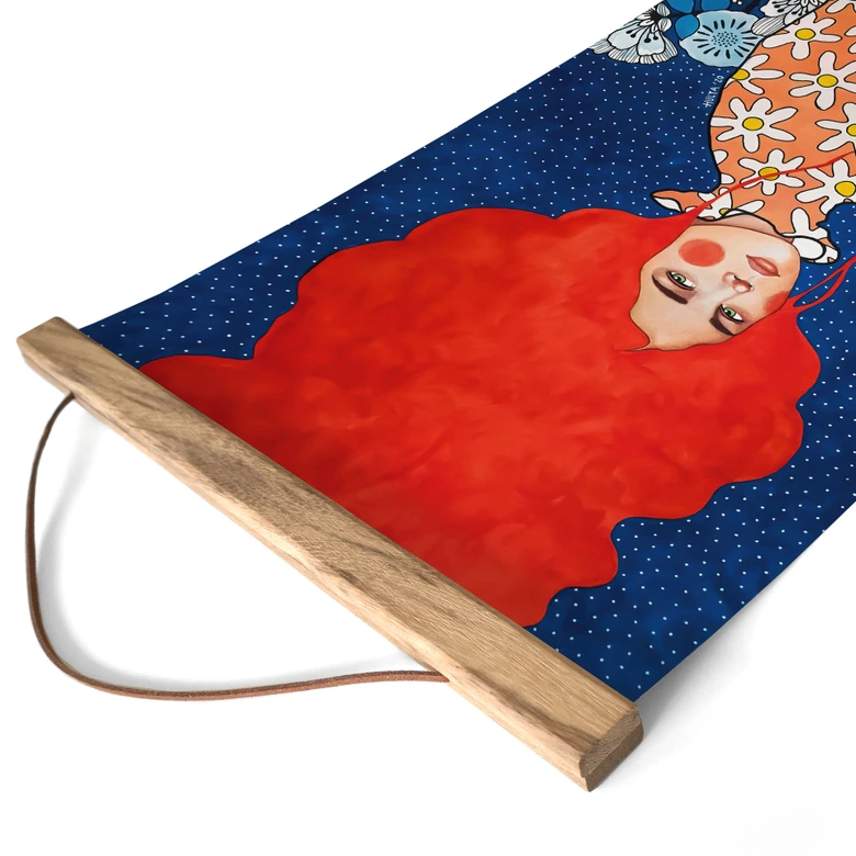 Textielposter vrouw met rood haar en bloemen - Hülya 