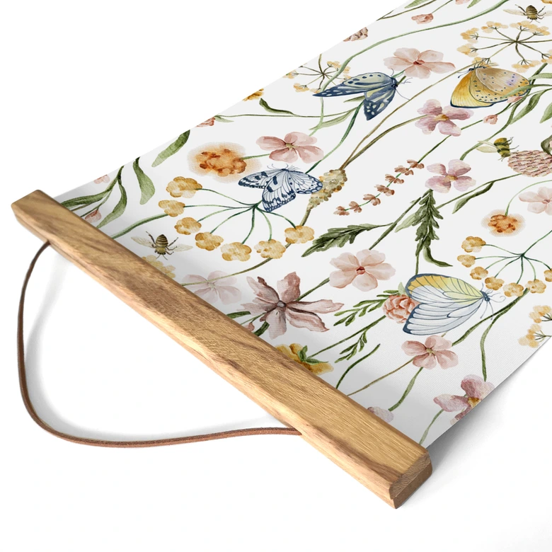 Affiche textile Prairie printanière avec papillons - UN Designs 