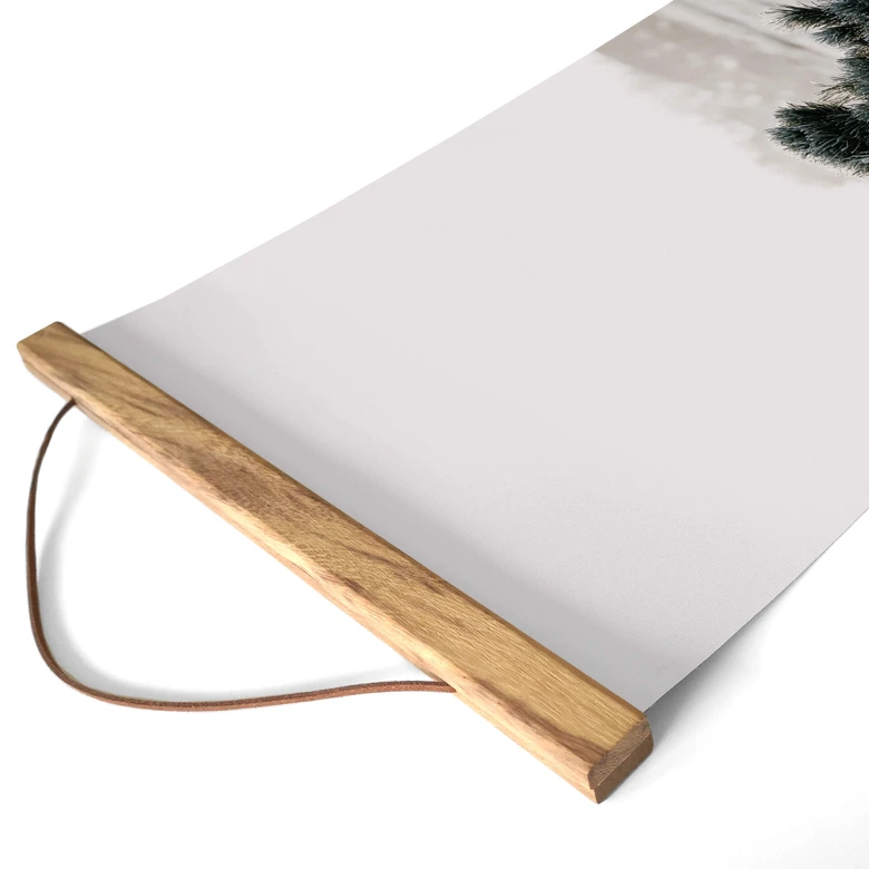 Póster de tela Pequeño pino entre hierbas escarchadas - Annie - Panorama 