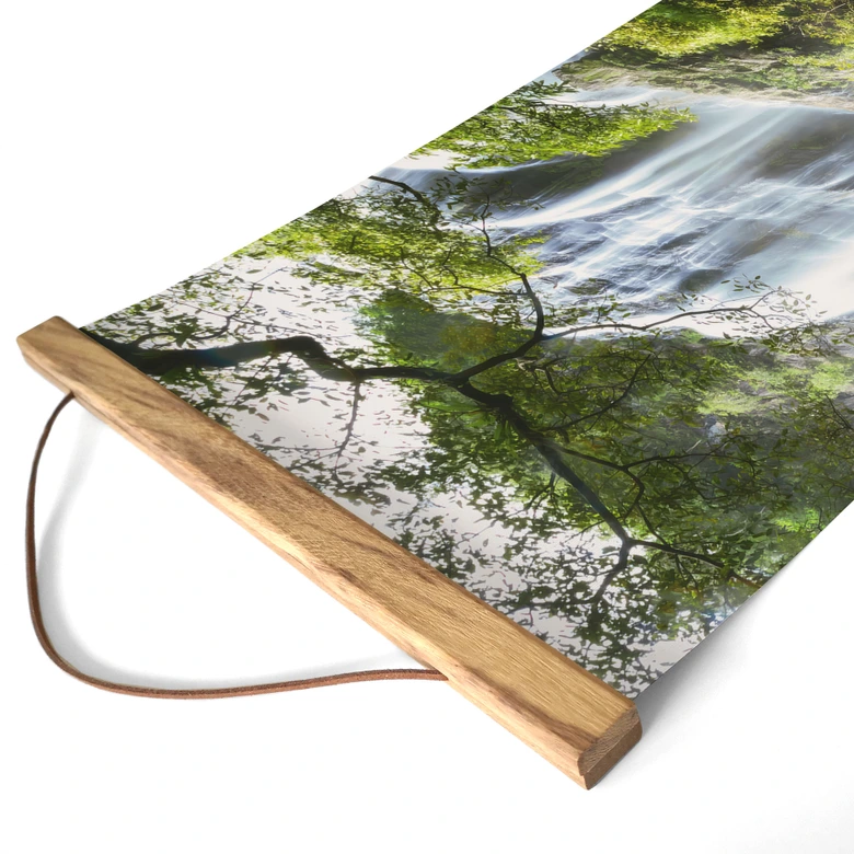 Stoffbild Wasserfall im Wald - Panorama - Foto 