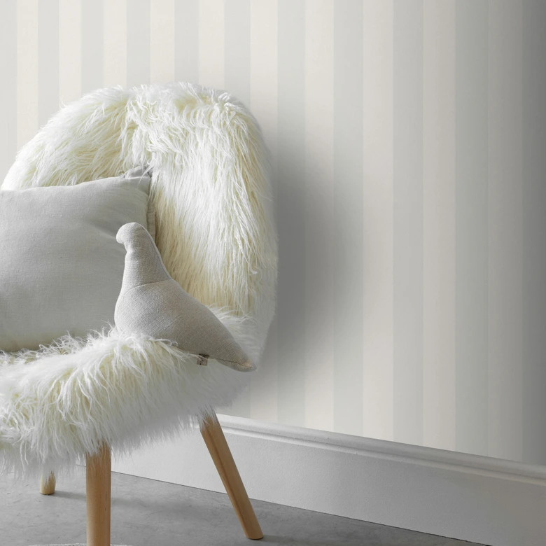 Papel pintado no tejido sin PVC con rayas y efecto metálico en blanco, plata 