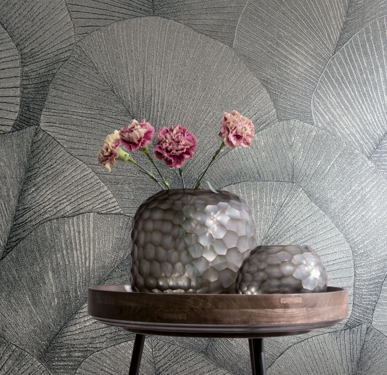 Vliestapete mit großem Blattmotiv silber Floral 