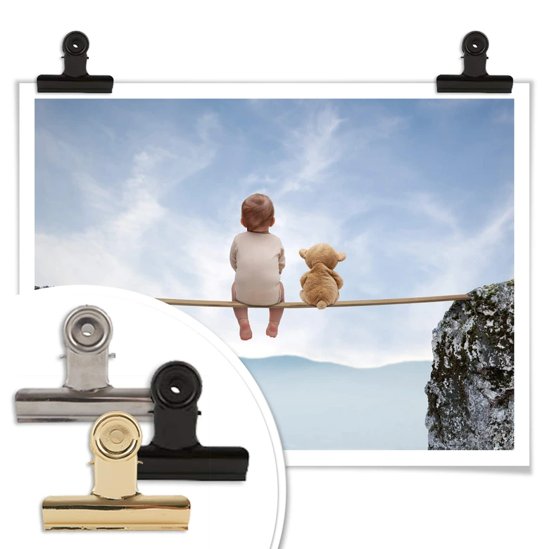 Poster - Avec l'ours en peluche à la montagne 