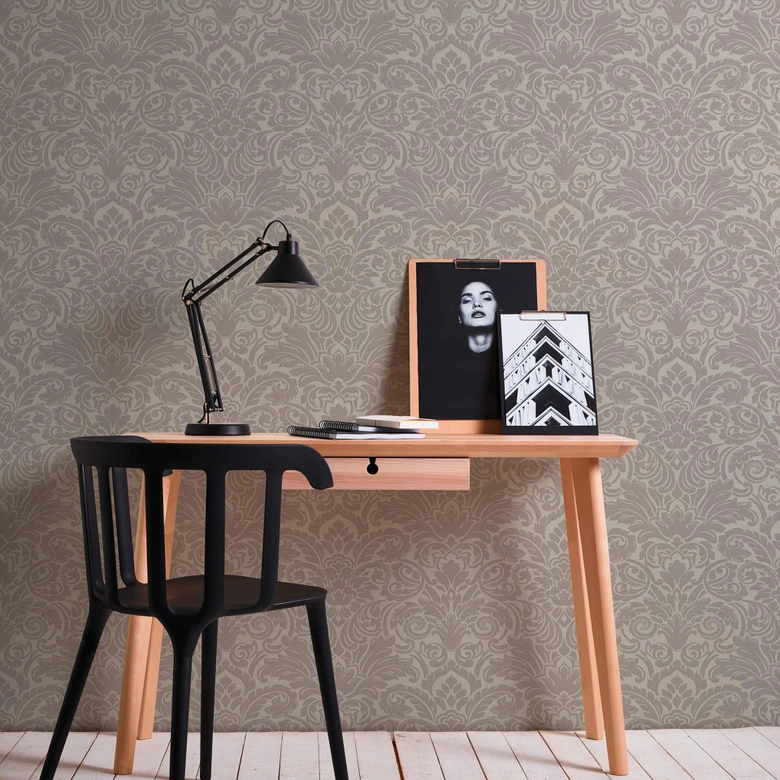 Architects Paper Vliestapete Luxury wallpaper Barocktapete mit Ornamenten aus Glasperlen braun, metallic 