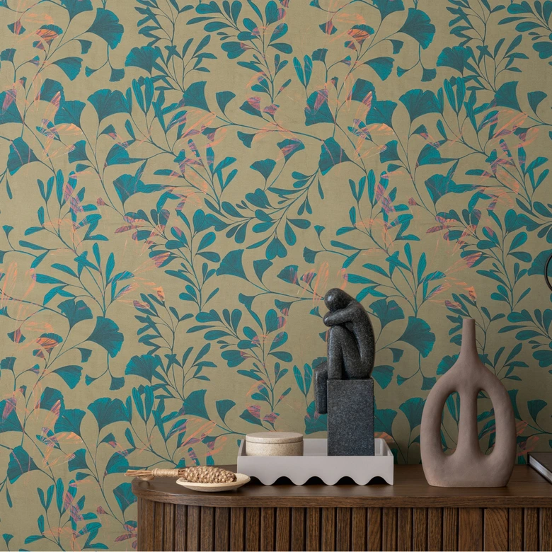 Blätter-Tapete Ginkgo Blau Beige – Vliestapete mit Kupferakzenten – Modernes Naturmotiv 