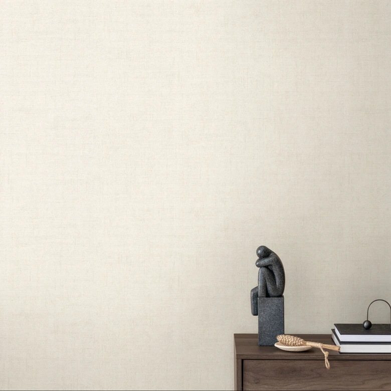Teksturowana tapeta samoprzylepna kremowa biel - dyskretna tapeta z włókniny nowoczesna 