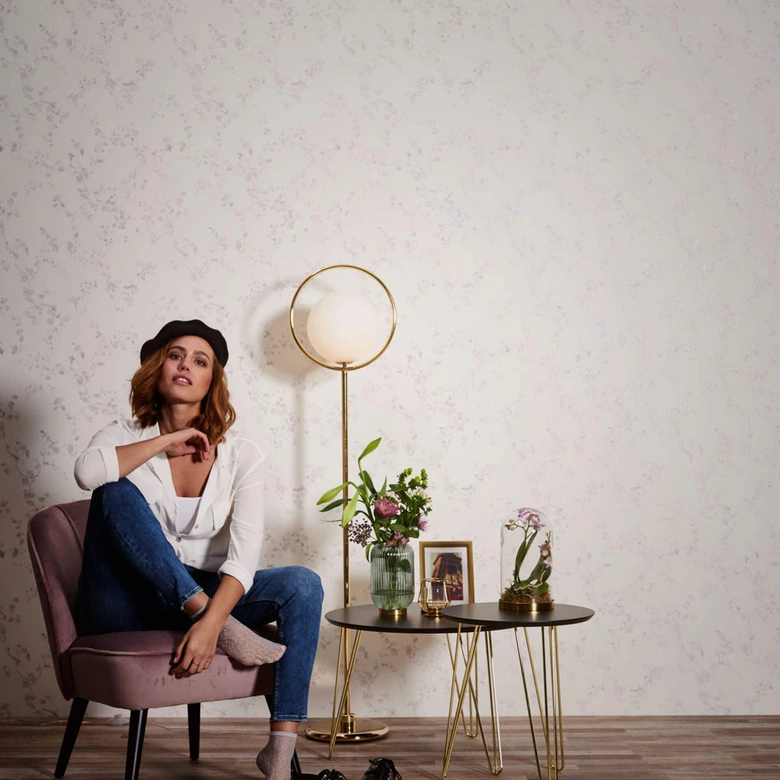 Livingwalls Vliestapete Metropolitan Stories Lola Paris Blumentapete floral creme, lila 