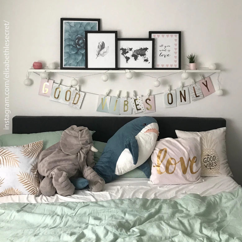 Poster Confetti & Cream - All you need is love 