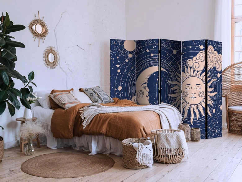 Paravent, Raumteiler freistehend, Trennwand - Cosmic Harmony: Sun and Moon Illustration 