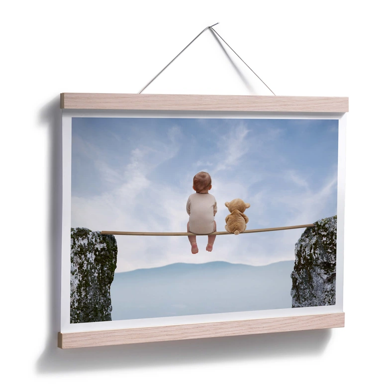 Poster - Avec l'ours en peluche à la montagne 
