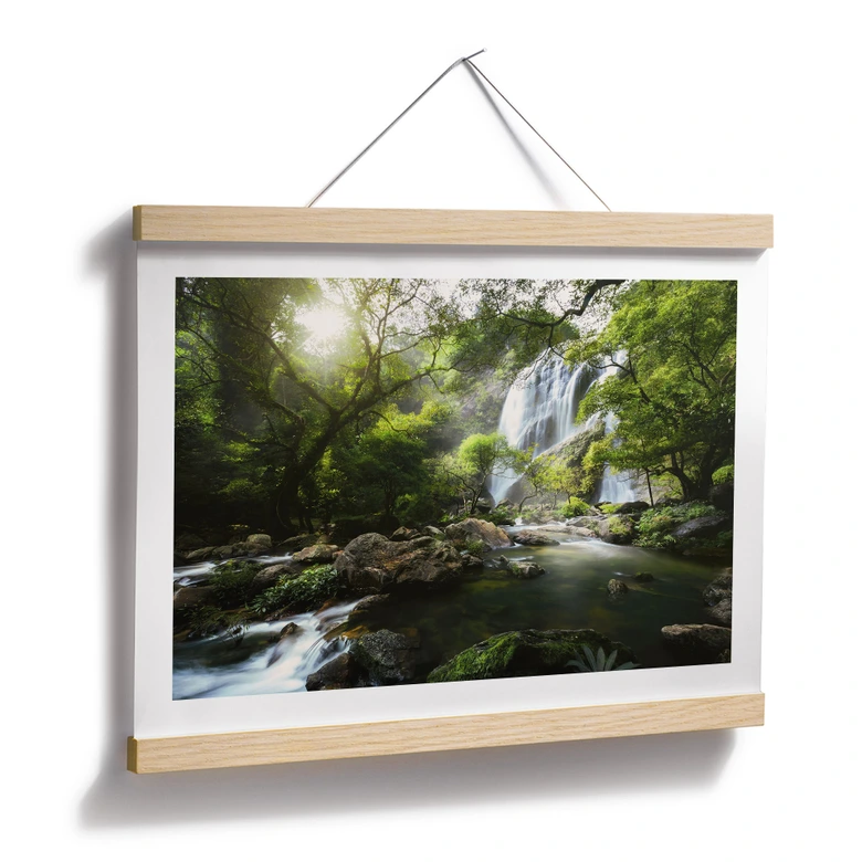 Poster Wasserfall im Wald - Naturfotografie - Foto 